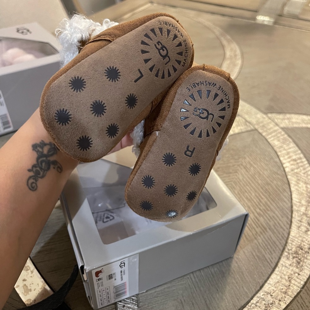Infant ugg boot - Picture 5 of 5